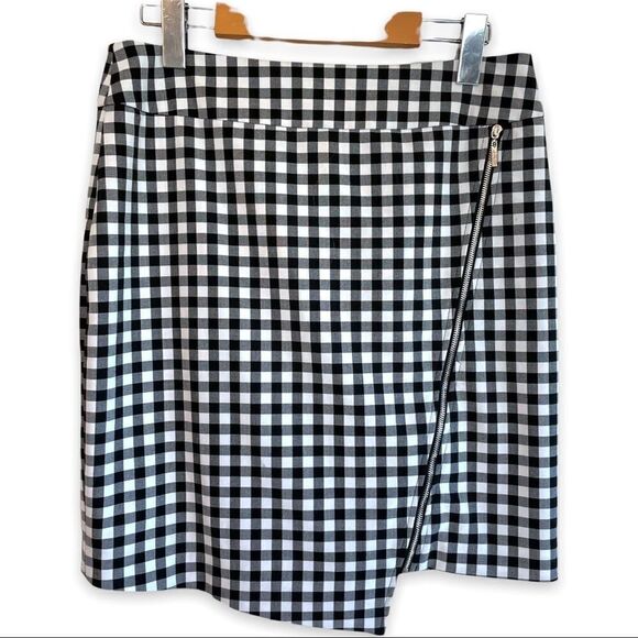 Le Château Asymmetrical Gingham Plaid Zip Detail Skirt - Picture 1 of 6